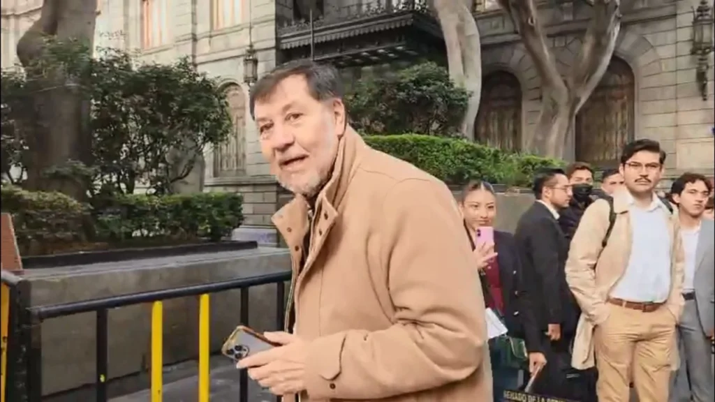 senadores de Morena acudieron a celebrar su sesión plenaria.