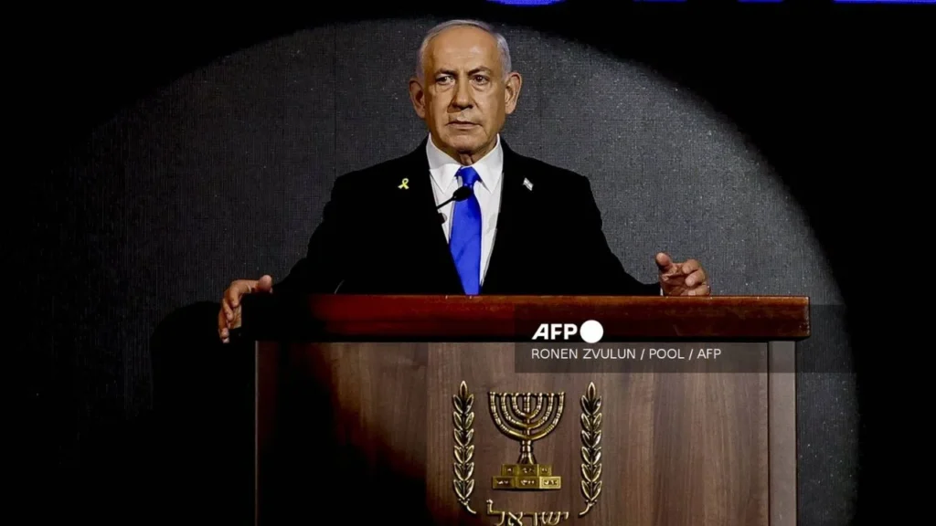 Un alto funcionario del gobierno israelí aseguró que seguirán exigiendo la liberación de todos los rehenes antes de una tregua en Gaza.