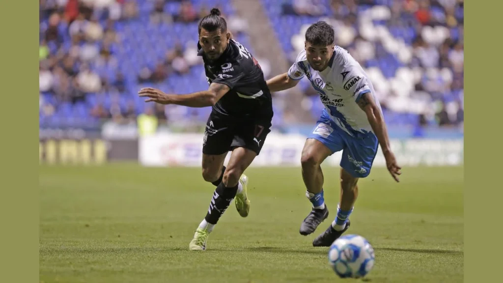 Los Rayados de Monterrey suman 18 puntos en el Apertura 2025 y se posicionan como líderes, mientras Puebla se hunde en último lugar con 4.