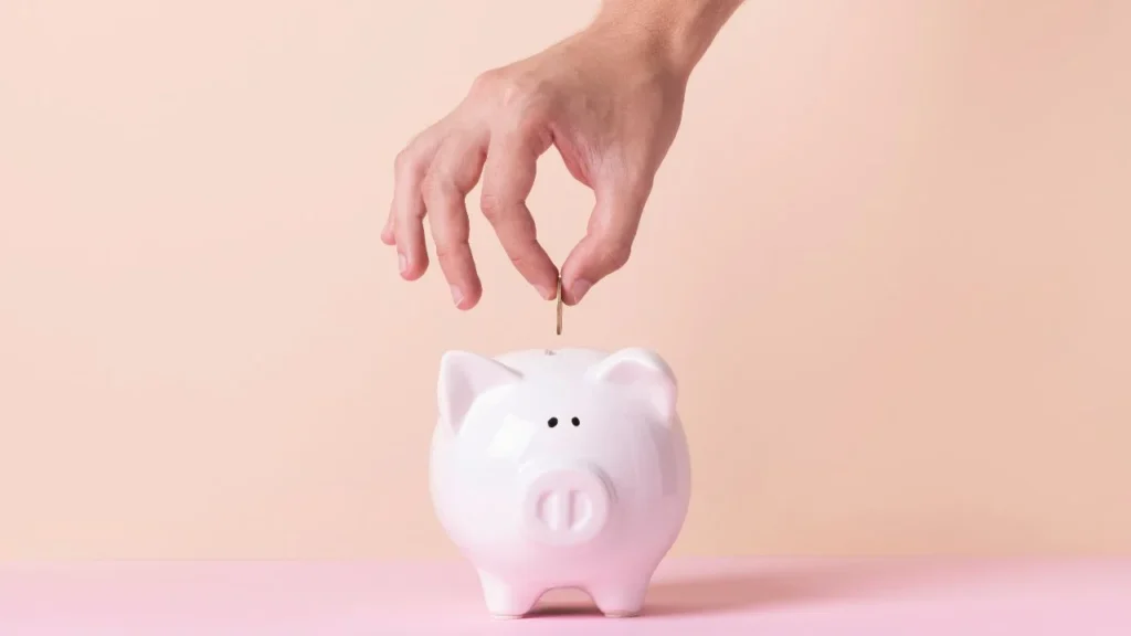Conoce cuáles son las fechas de pago de la pensión del IMSS y del ISSSTE para septiembre y organiza tus gastos para la noche mexicana.