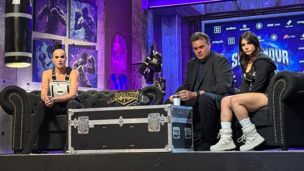 La disputa entre Gala Montes y Alana Flores, por el tema de los guantes y el peso, se robó el show previo a Supernova Strikers.