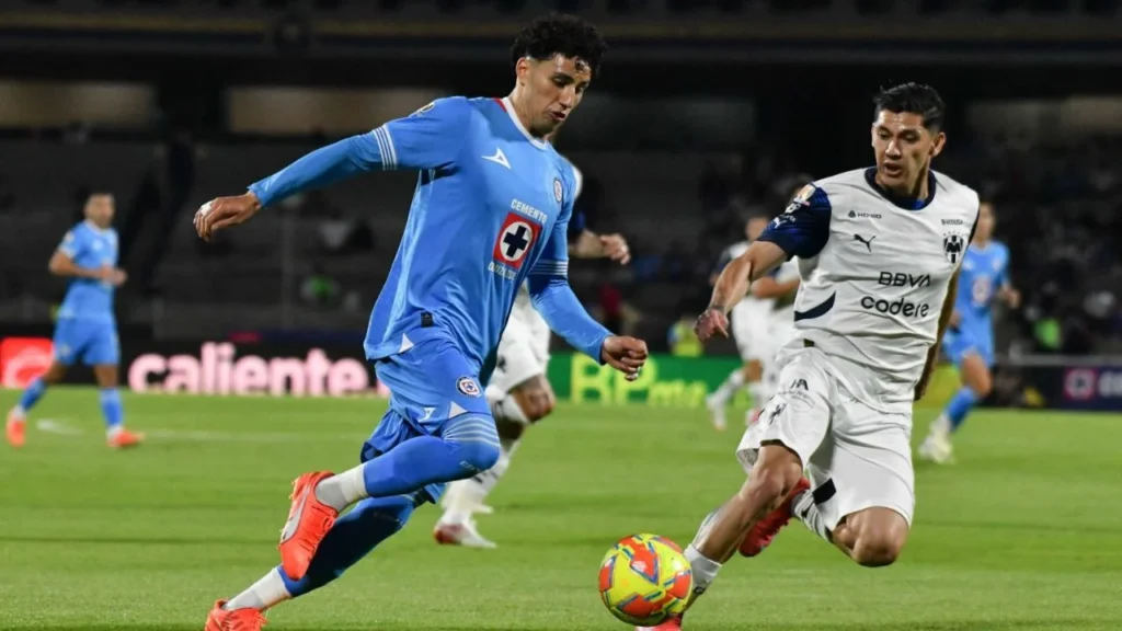 Reportan que el Toluca negocia con Cruz Azul para fichar a Jorge Sánchez.