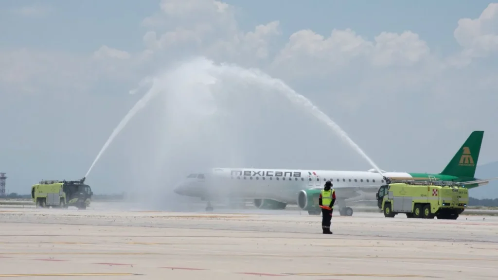 La presidenta Claudia Sheinbaum reiteró que la llegada del segundo Embraer a Mexicana forma parte de la flota de 20 aeronaves que adquirirán.