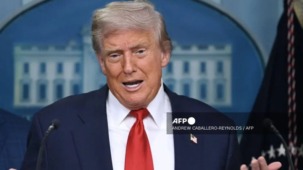 El presidente Donald Trump prolongó la tregua de aranceles con China por 90 días más.
