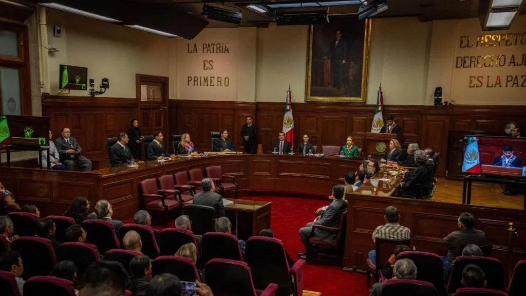 El segundo presidente indígena en la historia de la SCJN , Hugo Aguilar, convocó a los ministros a una sesión privada para definir a los tres integrantes del Órgano de Administración Judicial. 