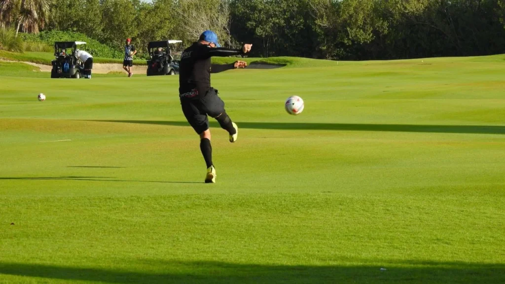 50 campos de golf en México actualmente tienen acuerdos con la Federación Mexicana de FootGolf para modificar sus circuitos y hacer posible la práctica de esta disciplina