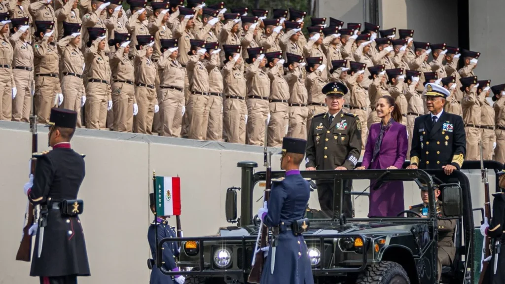 “Con cada paso y con cada logro nos recuerdan que el amor a la patria también es amor a la igualdad y a la justicia", dice Sheinbaum sobre mujeres militares