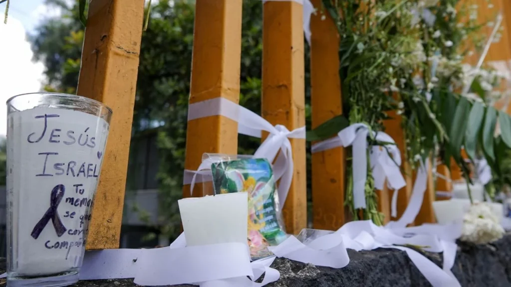 A dos días del asesinato de un joven estudiante a manos de otro en el plantel CCH Sur, las actividades en dicho plantel continúan sin reanudarse