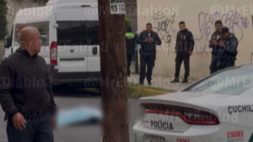 Autoridades de la CDMX acordonaron la zona.