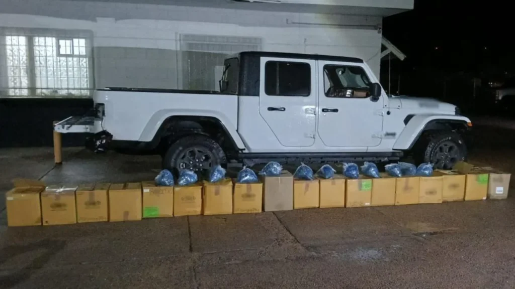La Guardia Nacional detuvo a un hombre en Sonora con posesión de 72 mil cigarros de marihuana.