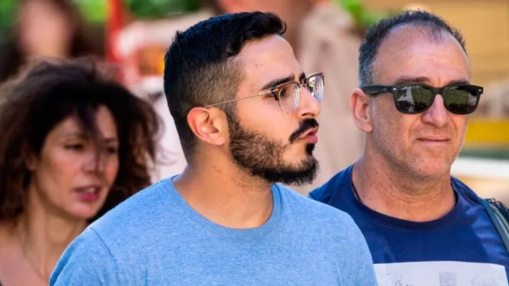 Tras saltar a la fama por su documental, finalmente detuvieron a Simon Leviev, el llamado 'Estafador de Tinder'.