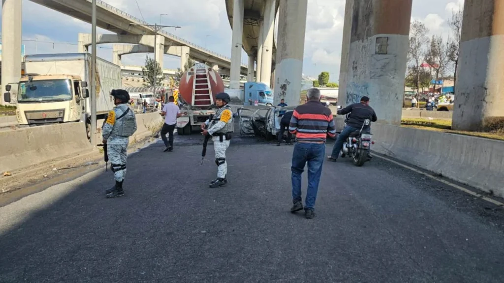 Tras la explosión de una pipa de gas en el Puente de la Concordia, la Guardia Nacional activó el Plan DN-III-E.