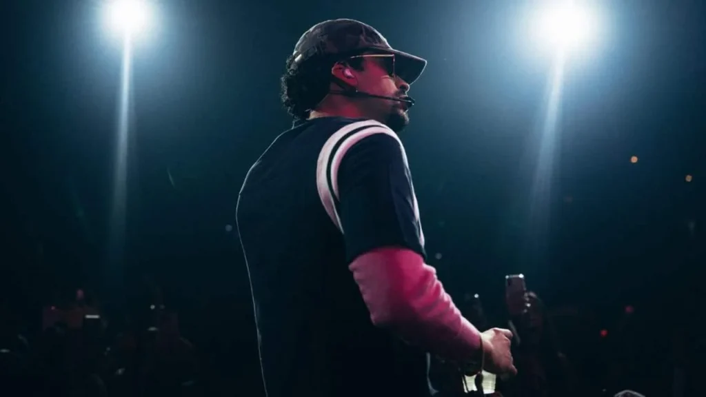 Bad Bunny se presentó treinta noches en el Coliseo de San Juan, Puerto Rico.