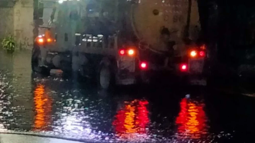 Foto: Red Social X @SEGIAGUA | Las fuertes lluvias de este miércoles dejaron al momento 44 encharcamientos.