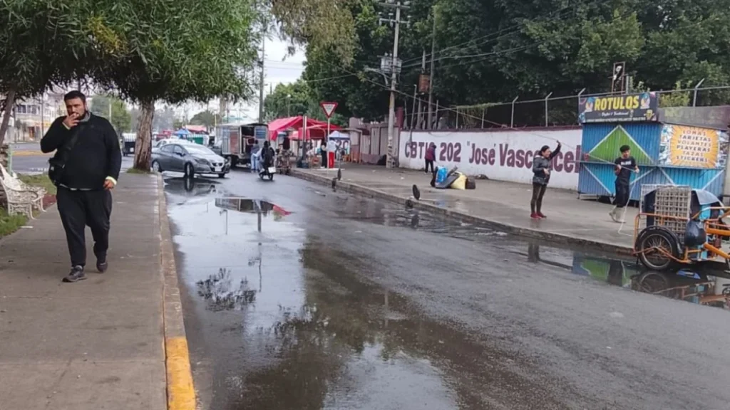 Las fuertes lluvias en la zona metropolitana causaron varios estragos, afectando principalmente a Ecatepec, Los Reyes La Paz y Nezahualcóyotl.