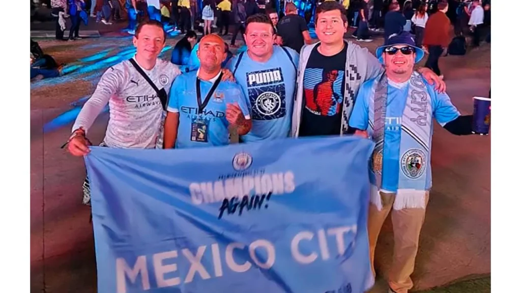 La pasión por Manchester City comenzó por la banda Oasis.