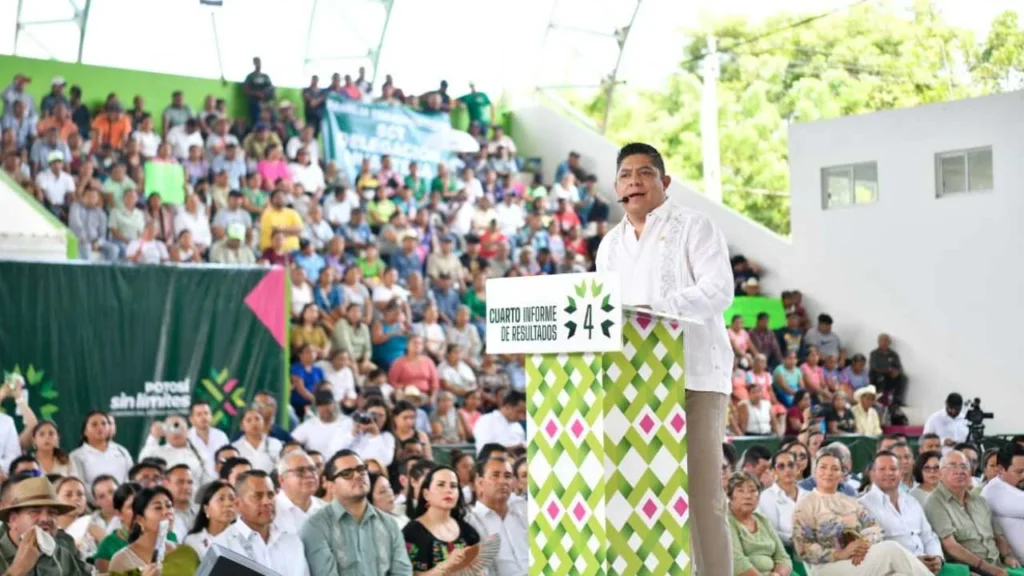 Ricardo Gallardo rindió este jueves su Cuarto Informe de Resultados desde Tamazunchale.
