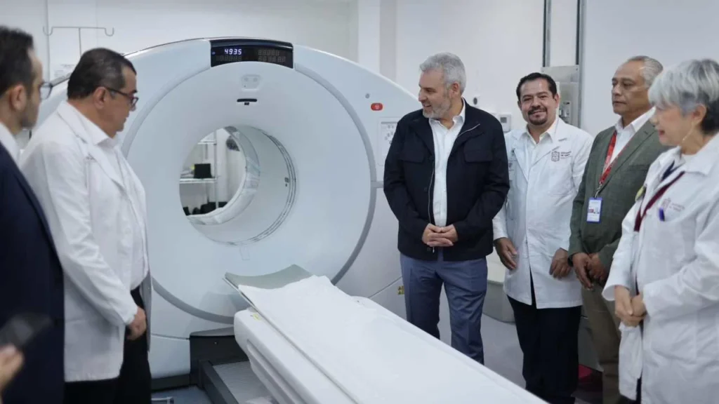 Ramírez Bedolla destacó la decisión de invertir 165 millones de pesos para la adquisición de estos aparatos de última generación, únicos en Michoacán.