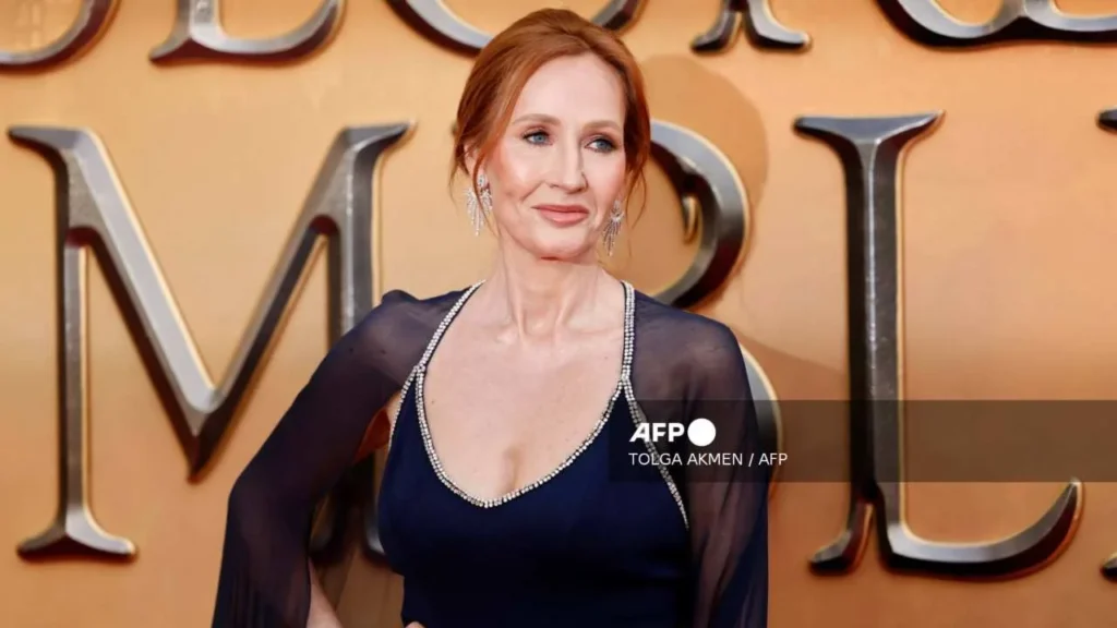 A J.K. Rowling se le ha criticado en los últimos años por comentarios considerados transfóbicos.