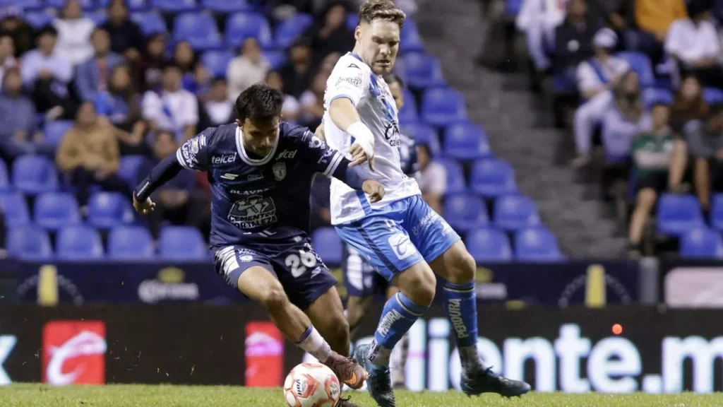 El Pachuca rescató un empate en su visita a la Angelópolis.