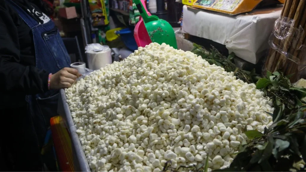 Preparar pozole en casa, para 10 personas, promedia los 570 pesos, afirma el Grupo Consultor de Mercados Agrícolas.