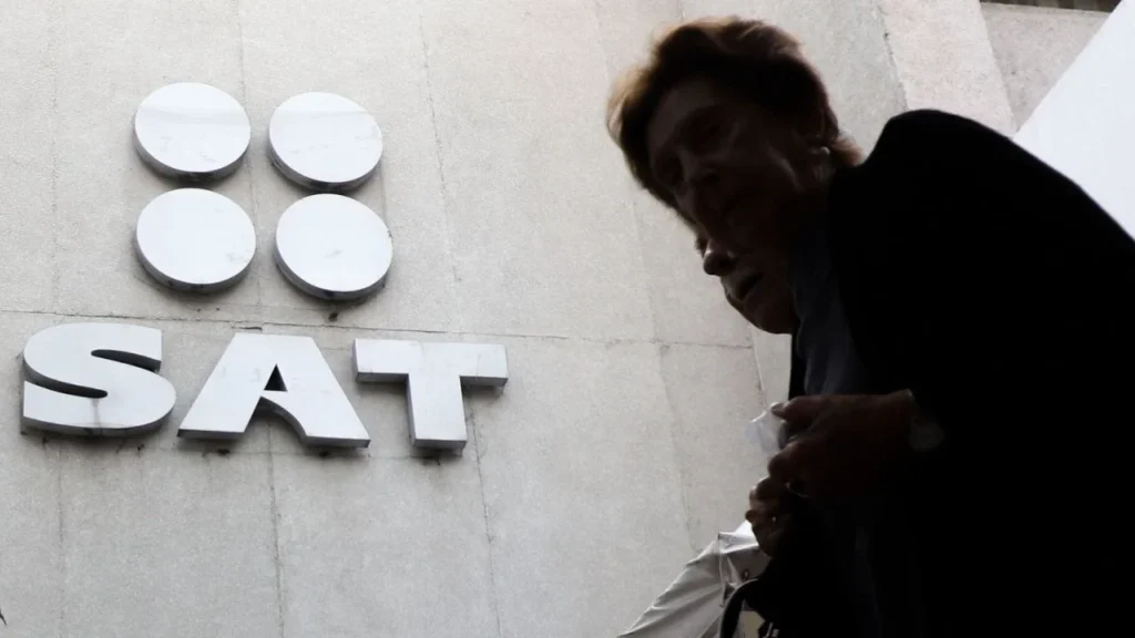 El SAT reportó que, de enero a agosto de 2025, la recaudación tributaria alcanzó 3 billones 692 mil 343 millones de pesos.