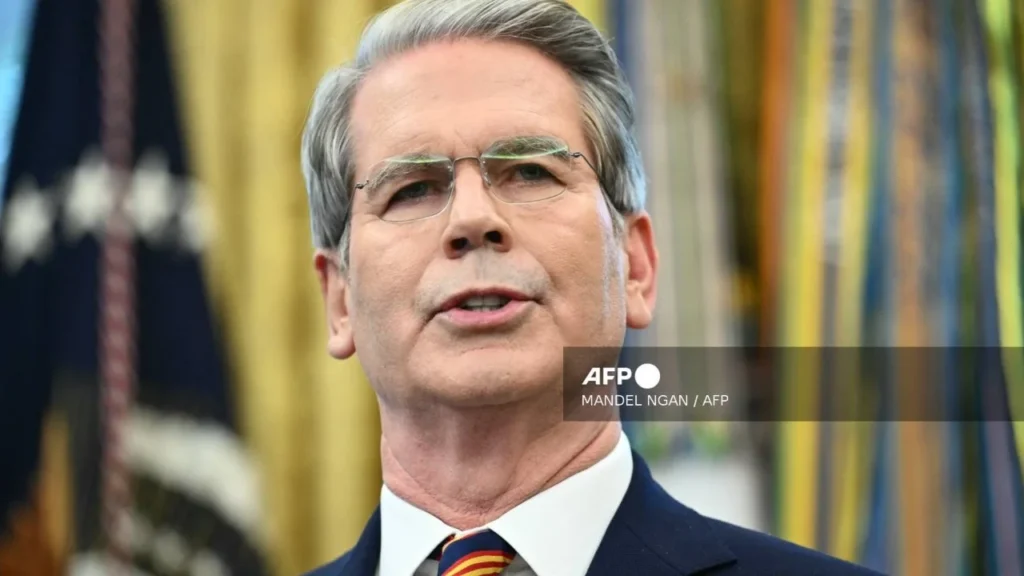 Scott Bessent reclamó una "revisión independiente y apartidaria" de la Reserva Federal.