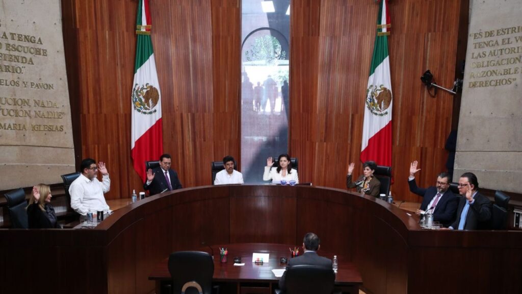 El TEPJF dio posesión de sus cargos a las dos magistraturas de la Sala Superior y a las 15 de Salas Regionales.