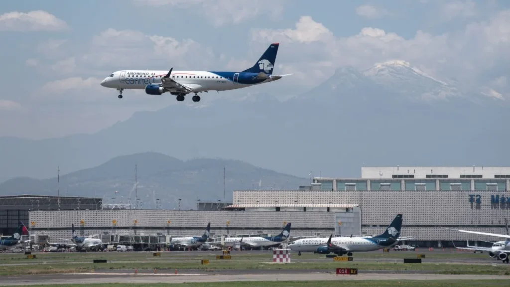 Vetar alianza Delta-Aeroméxico encarecerá vuelos, señalan expertos