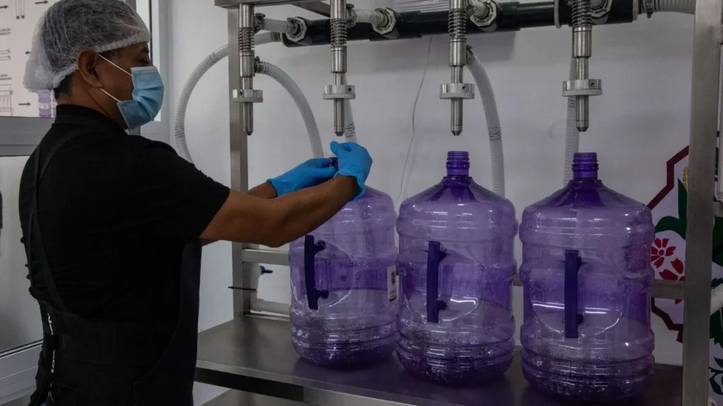 Conoce todos los detalles para acceder al programa de Agua Bienestar y así comprar garrafones por solo cinco pesos.