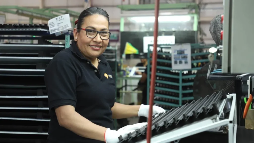 La gobernadora Tere Jiménez dijo que los productos que se elaboran en Aguascalientes se distinguen por su alta calidad.