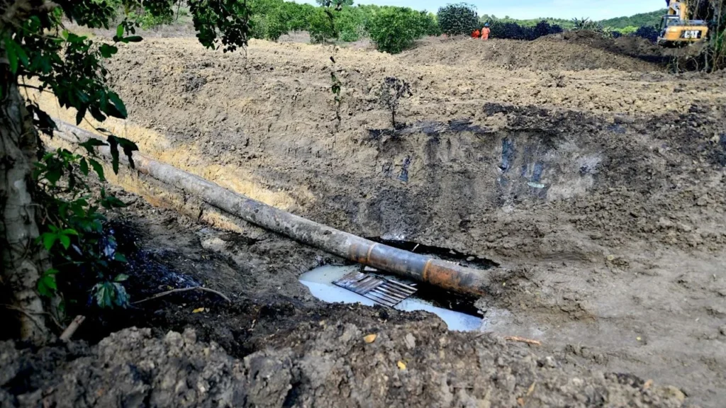 Claudia Sheinbaum habló sobre el tema ambiental que sucede en el Río Pantepec, esto tras el derrame de petróleo en el acuífero. 