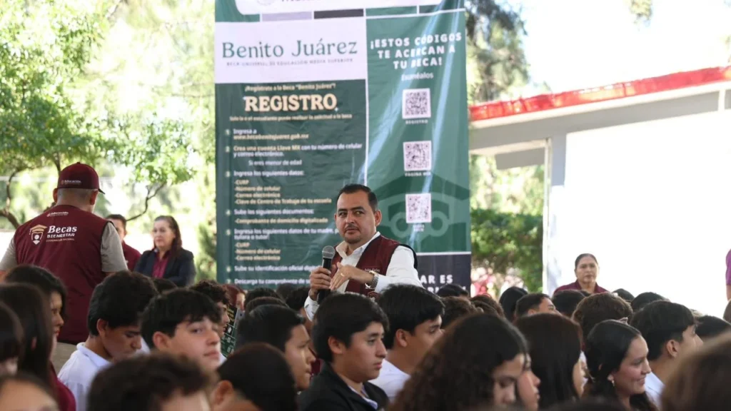 Conoce cuándo podrán los beneficiarios disponer de los recursos de la beca Benito Juárez de octubre de 2025 y de cuánto será es depósito.