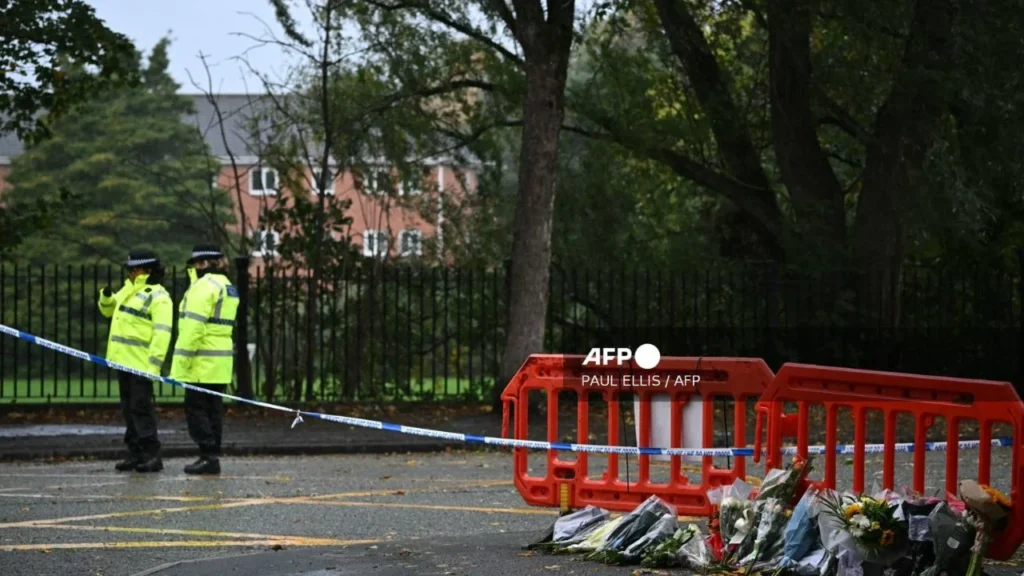Autoridades en Manchester detuvieron a seis sospechosos del ataque a una sinagoga que dejó cerca de dos muertos.