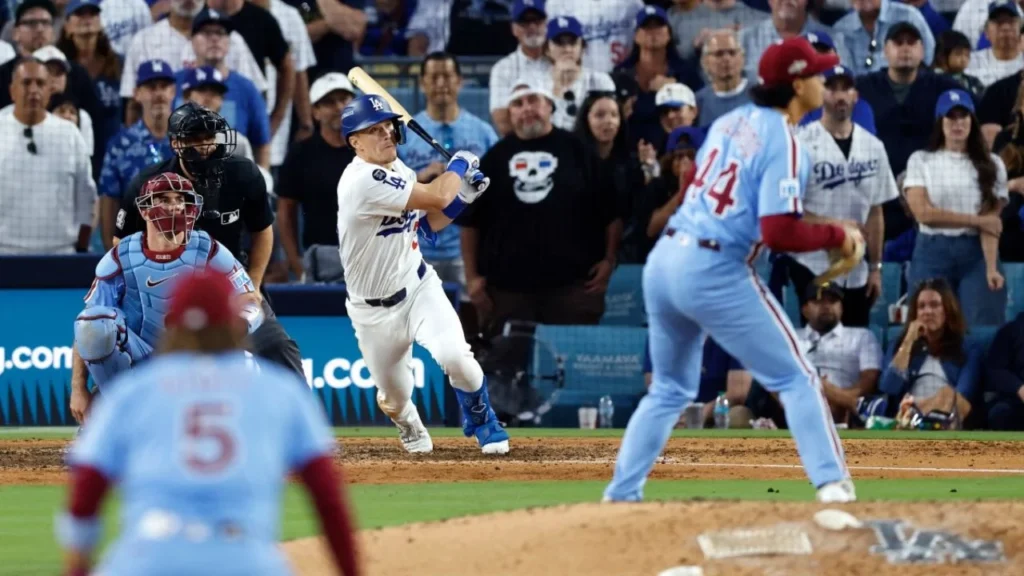 Dodgers vencen a Phillies en el cuarto juego de la Serie Divisional y buscan repetir la hazaña del año 2024.