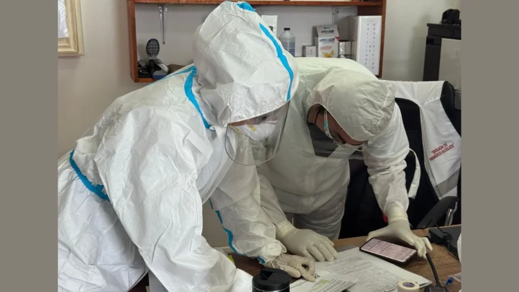 El adiestramiento para prevenir riesgos sanitarios en Campeche se llevó a cabo a escala real con médicos, paramédicos, ambulancias y equipo.