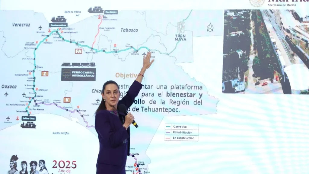 La presidenta Claudia Sheinbaum y Octavio Sánchez Guillén dieron los pormenores del inicio de operaciones de 'El Tehuanito'.
