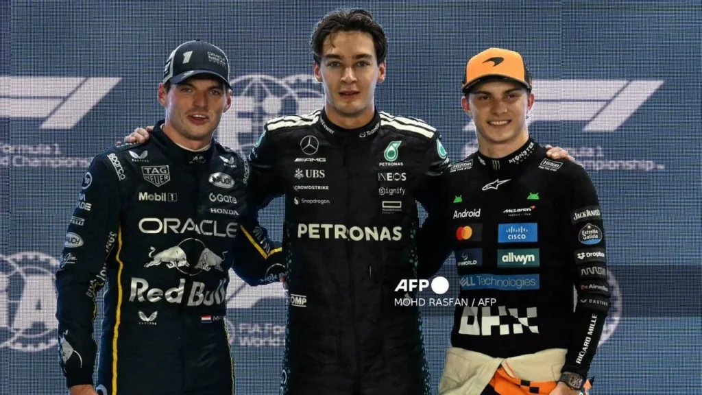 Russell se metió en la pelea entre los Mercedes y Max Verstappen.
