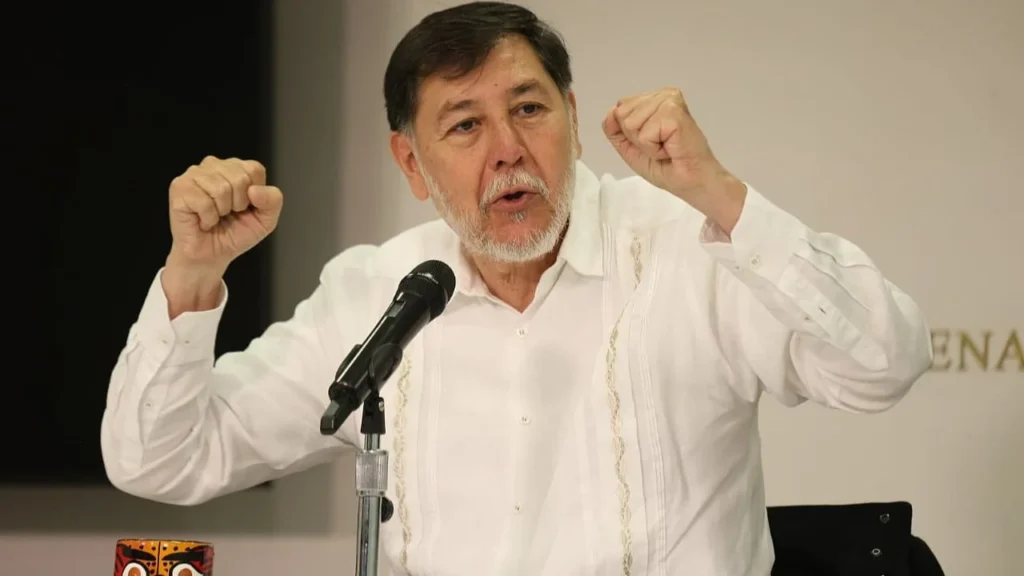 Gerardo Fernández Noroña reveló que el panista Roberto Gil Zuarth buscó una candidatura con Morena.