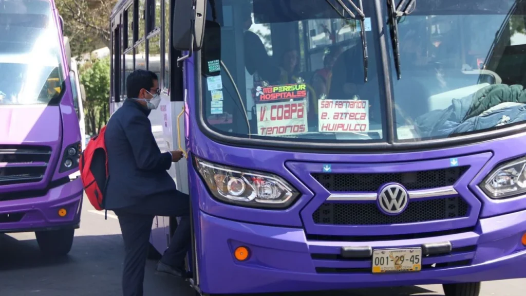 El aumento aplicará al transporte público de Ruta y Corredor y la disposición se publicará en la Gaceta Oficial de la Ciudad de México. 