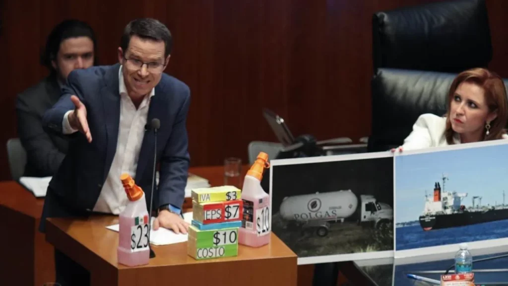 Ricardo Anaya dijo que su bancada votará en contra “porque la ley no se hace cargo del problema central de corrupción.