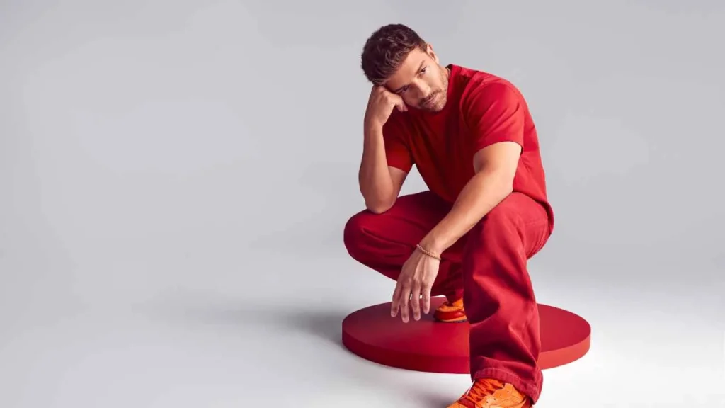 El cantante estrenó su álbum  Kilómetro Cero, un proyecto que “no es volver a empezar, sino cantar como si fuera la primera vez”.