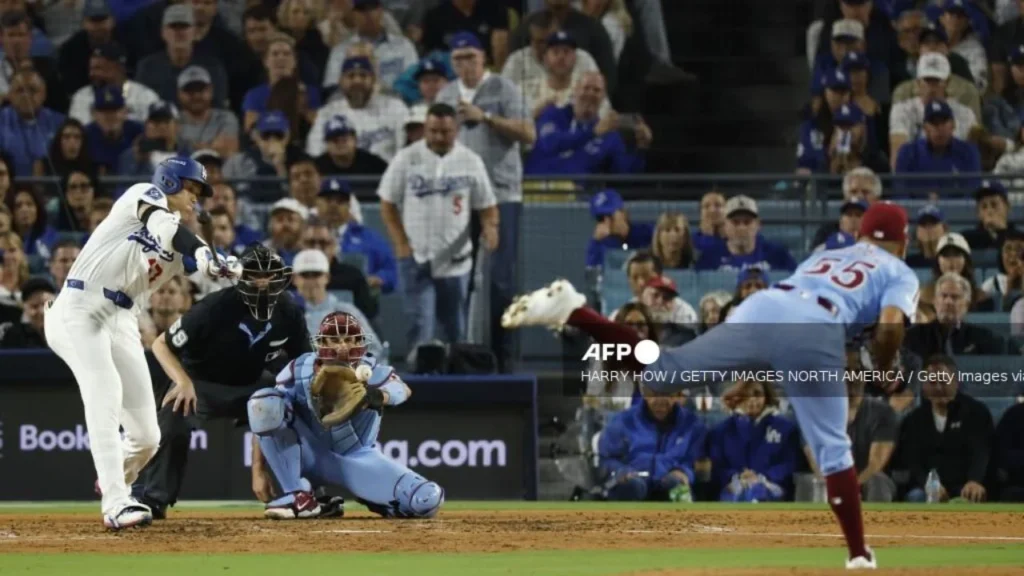 Los Angeles Dodgers se vieron sorprendidos en casa ante los Philadelphia Phillies quienes se mantienen con vida en la Serie Divisional.