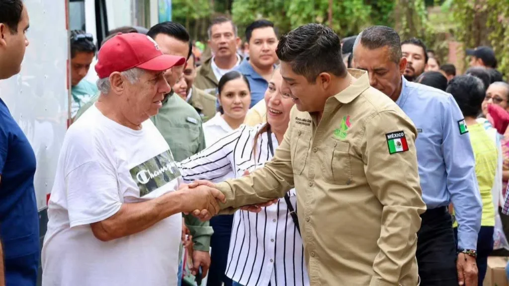  El gobernador estatal instruyó a fortalecer el suministro de agua potable a los municipios de la Huasteca.