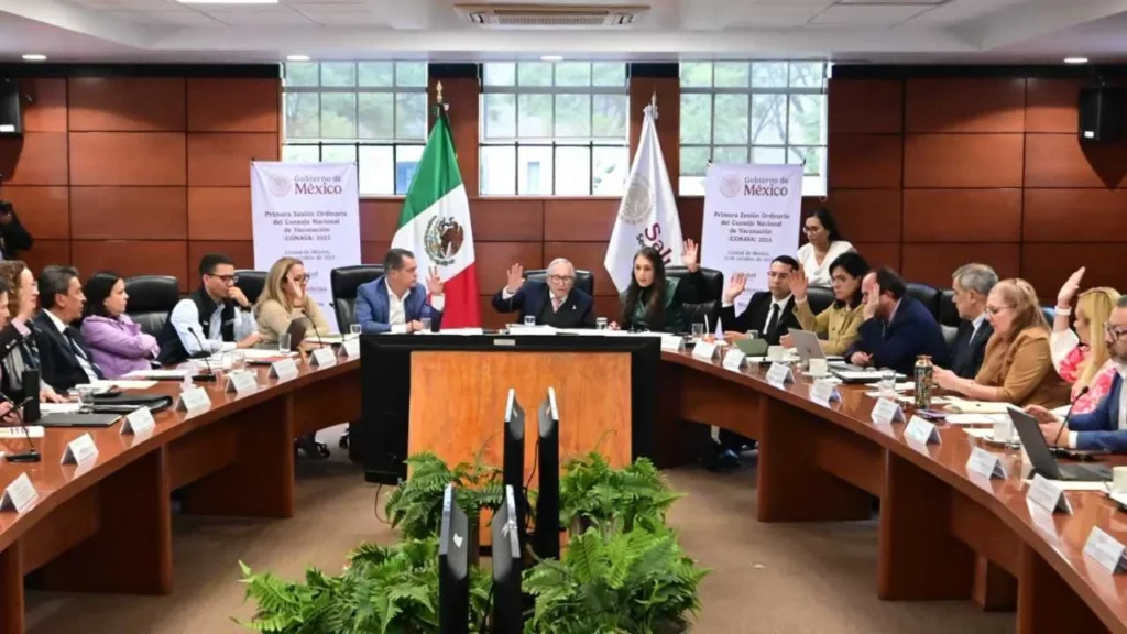  El titular de salud informó sobre el despliegue de brigadas médicas en Veracruz, Puebla, Hidalgo, Querétaro y San Luis Potosí.