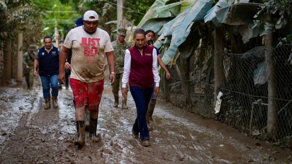 Sheinbaum visitó las zonas afectadas por las lluvias torrenciales en Veracruz.