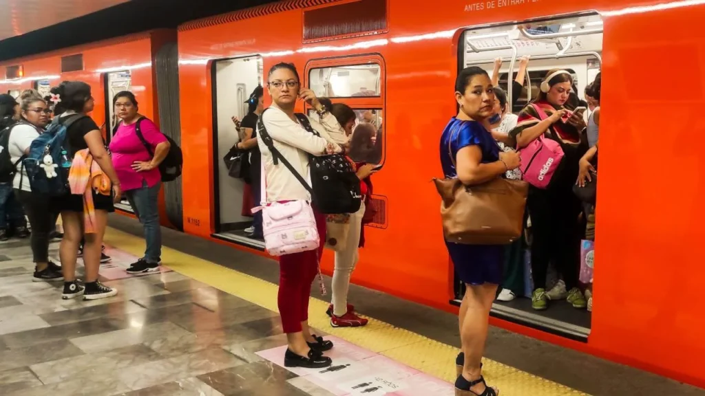 El Metro de la CDMX anunció cambios temporales en el horario de cierre en las estaciones de la Línea 1.