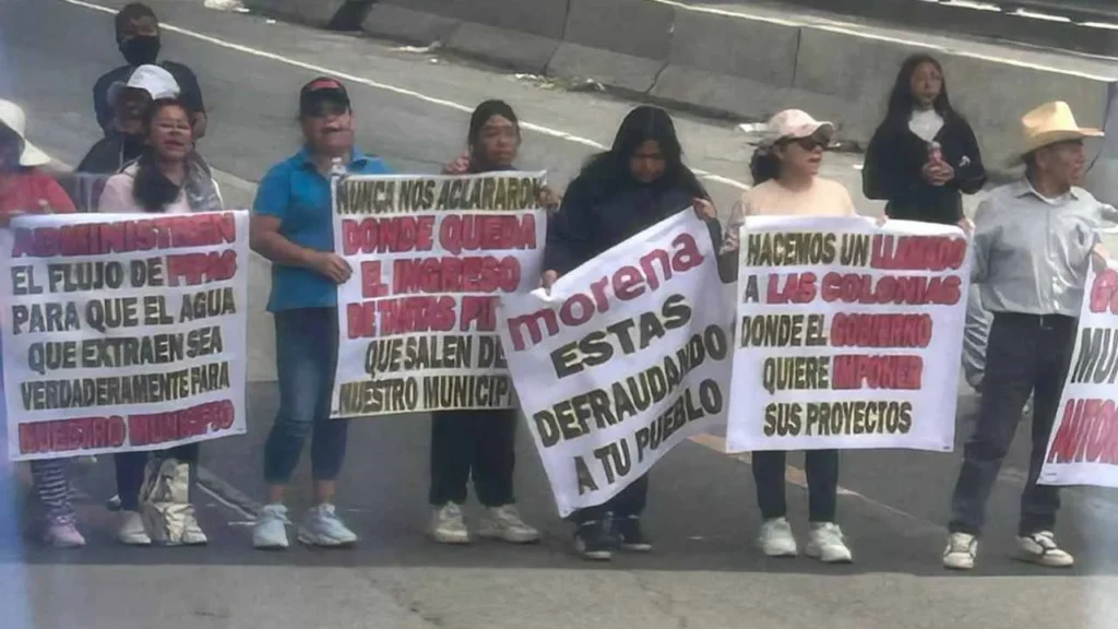 Los manifestantes argumentaron que con la perforación del pozo, las autoridades pretenden llevarse el agua a otros lugares.