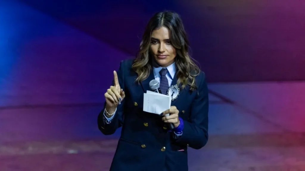 Alessandra Rojo de la Vega dedicó un minuto de silencio en memoria de Carlos Manzo