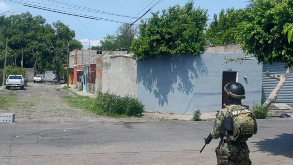 Gabinete de seguridad va por sellar Michoacán